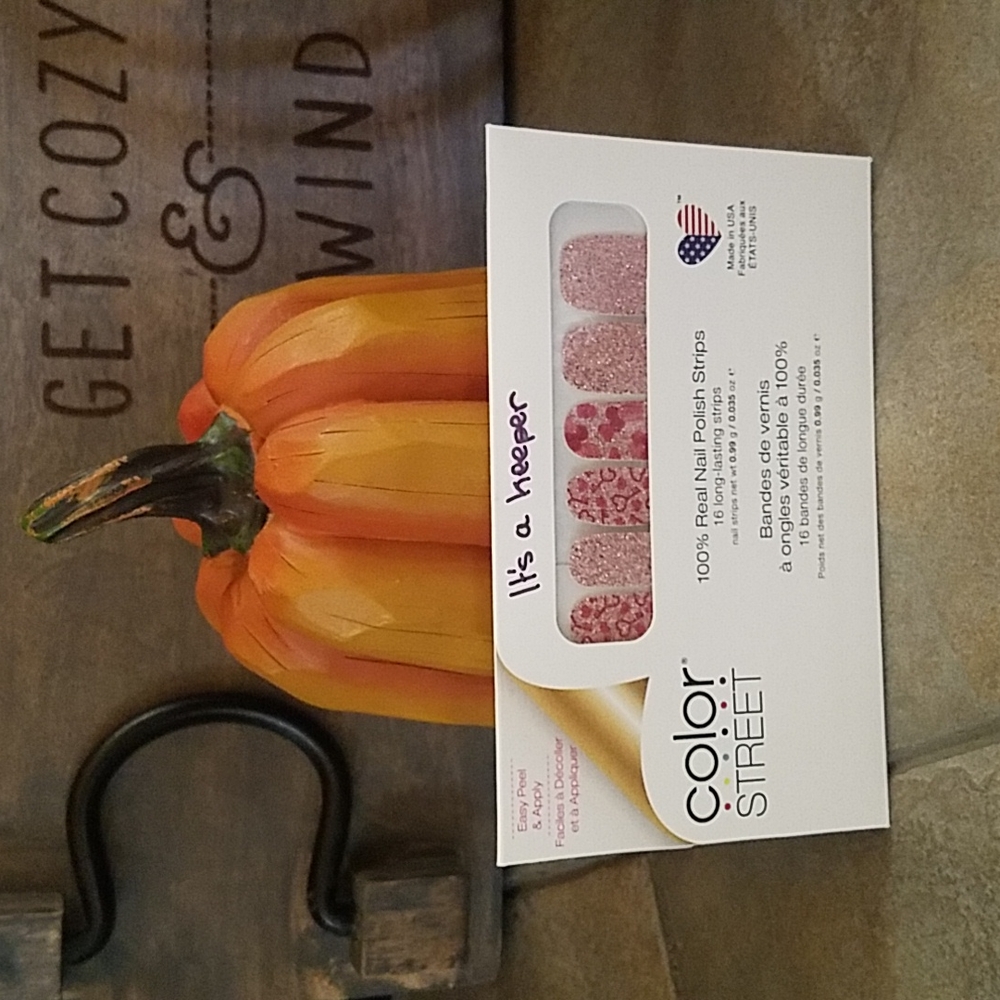 Color Street nail polish strips